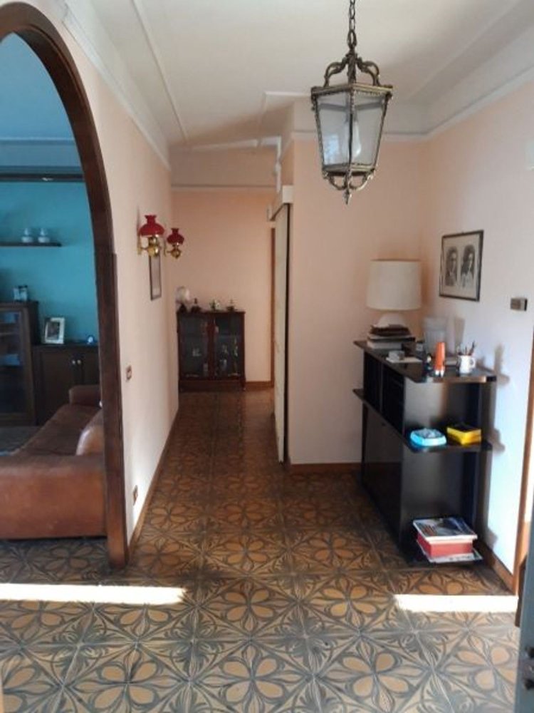 Apartamento de 4 habitaciónes en Montecatini Terme, Italy No. 132340