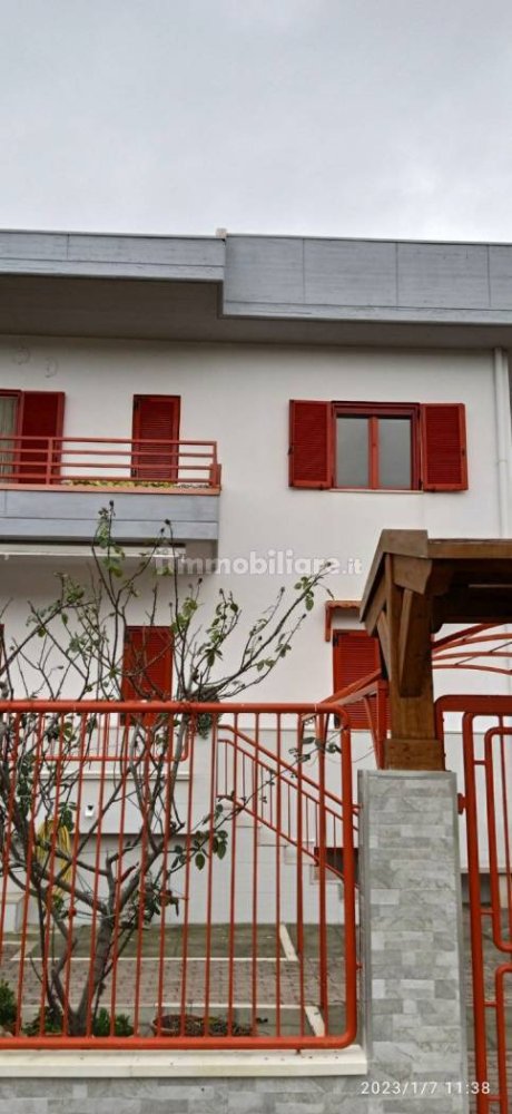 2 bedrooms Apartment in Chieuti, Italy No. 402783
