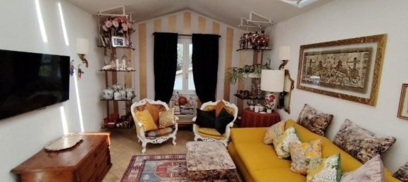 4 bedrooms House in Massa, Italy No. 364671 18