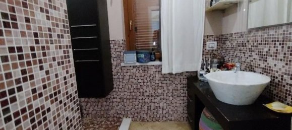 4 bedrooms House in Massa, Italy No. 364671 14