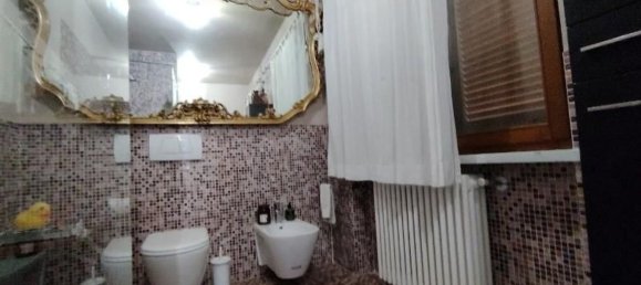 4 bedrooms House in Massa, Italy No. 364671 17