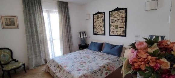 4 bedrooms House in Massa, Italy No. 364671 10