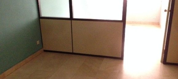 50m² Office in Palencia, Spain No. 93689 2