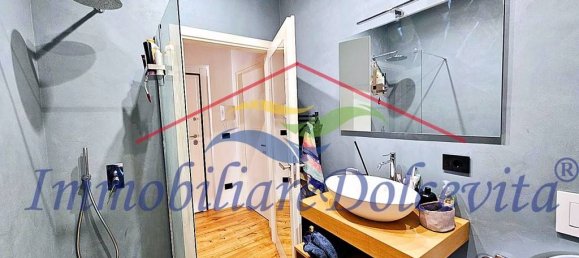 2 bedrooms Apartment in Florence, Italy No. 40012 12