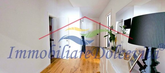 2 bedrooms Apartment in Florence, Italy No. 40012 11