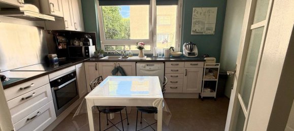 2 bedrooms Apartment in Bourg-la-Reine, France No. 331512 2