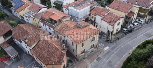 Villa de 5 dormitorios en Poncarale, Italy No. 295929 2