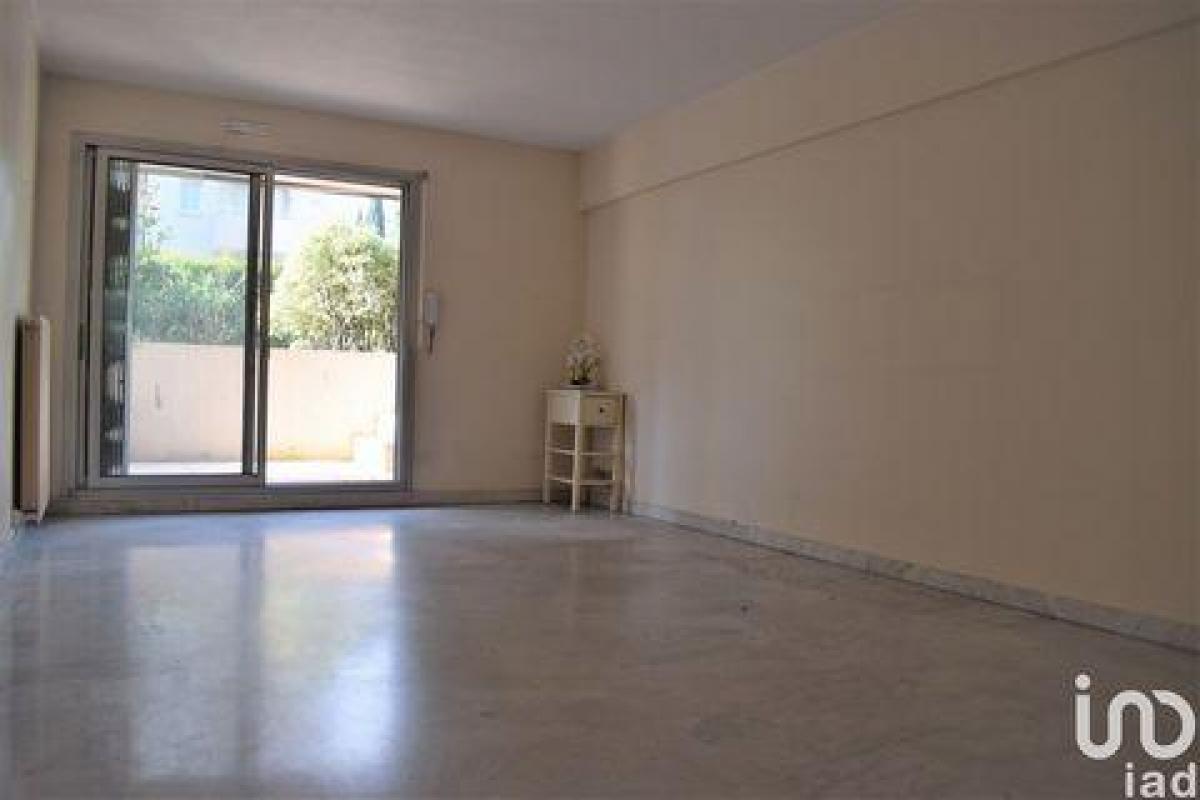 Studio in the Condo in Nice, France No. 8537