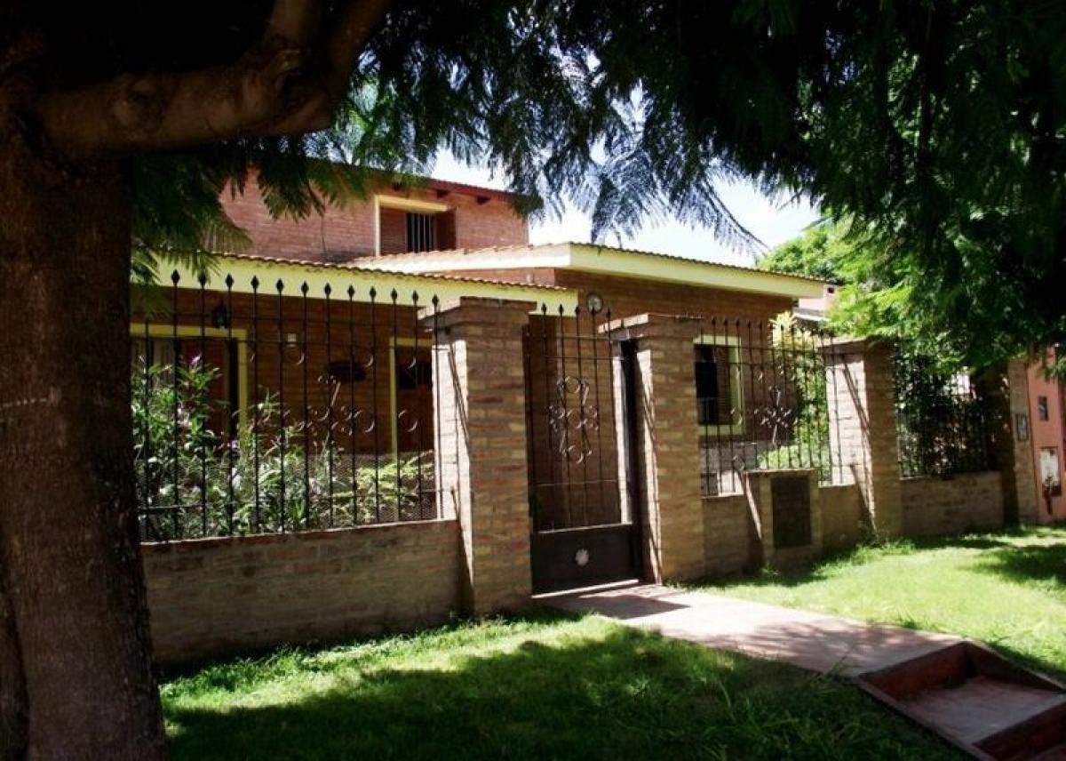 Дом с 3 спальнями в Кордоба, Аргентина № 54743