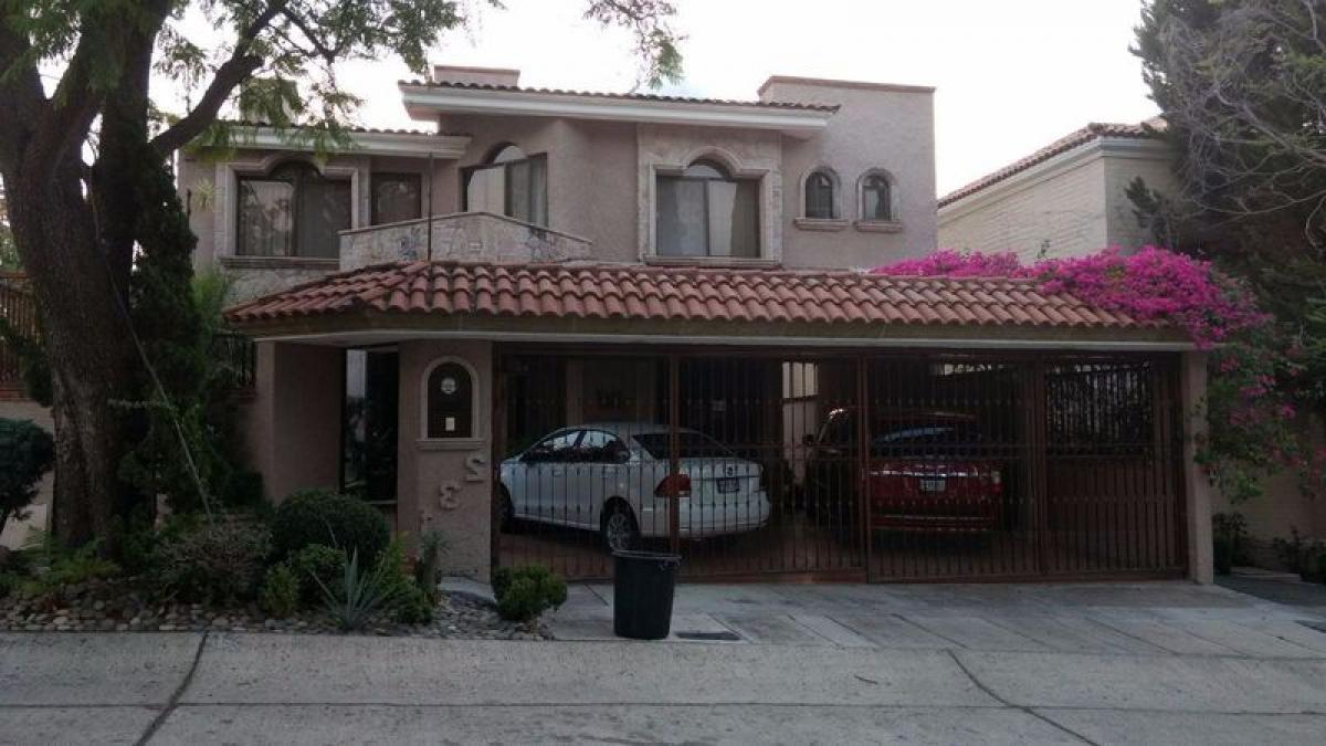 Дом с 4 спальнями в Халиско, Мексика № 149143