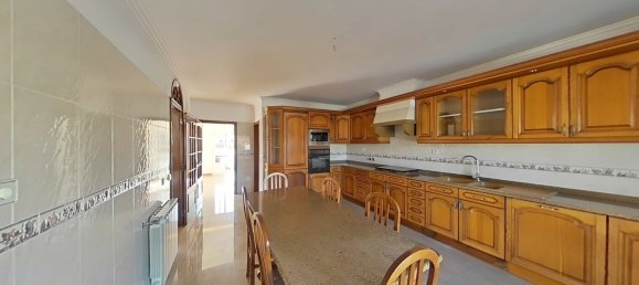 5 Schlafzimmer Haus in Rio de Mouro, Portugal, Nr. 225452 5