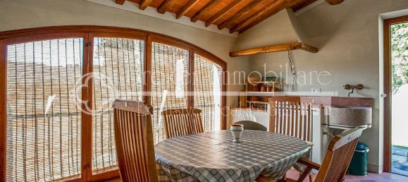 8 rooms House in Montecarlo, Italy No. 84783 36