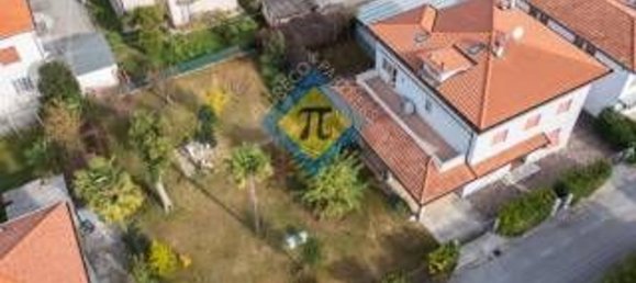 Land in Pordenone, Italy No. 73413 2