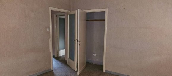 3 rooms Apartment in Rome, Italy No. 203356 6