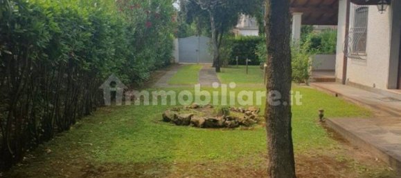 5 bedrooms Villa in Forte dei Marmi, Italy No. 210926 2