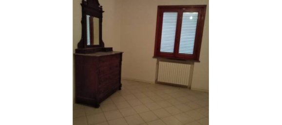 Apartamento de 5 divisões em Montopoli in Val d'Arno, Italy N.º 253790 5