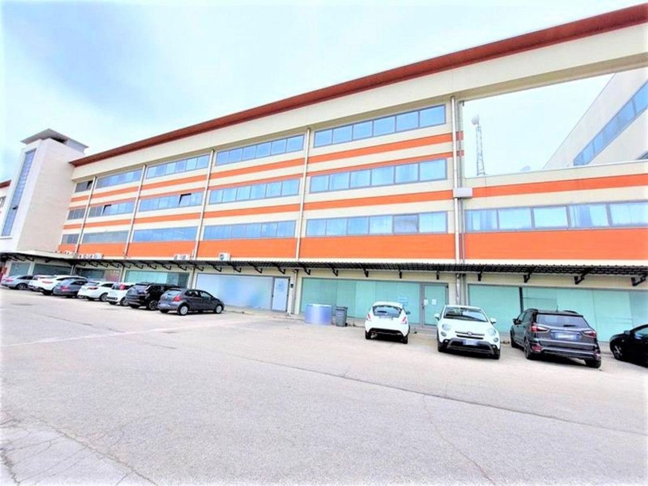 Здание 979м² в Кьети, Италия № 375607