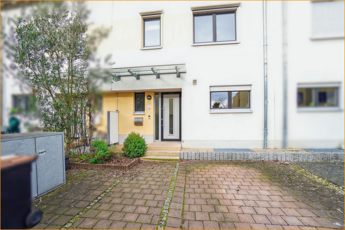4 bedrooms Townhouse in Cologne, Germany No. 178717