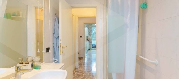 Квартира с 4 комнатами в Болонья, Италия № 20703 21