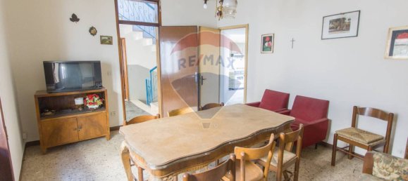 3 bedrooms House in Vernasca, Italy No. 302421 23