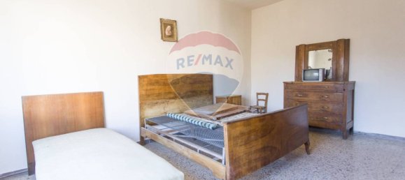 3 bedrooms House in Vernasca, Italy No. 302421 11