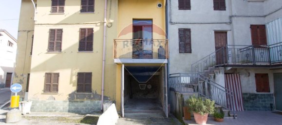 3 bedrooms House in Vernasca, Italy No. 302421 25