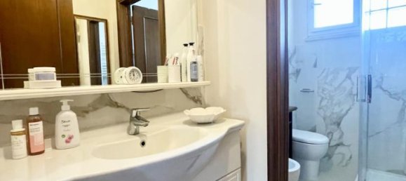 6 rooms Apartment in Grosseto, Italy No. 113477 8