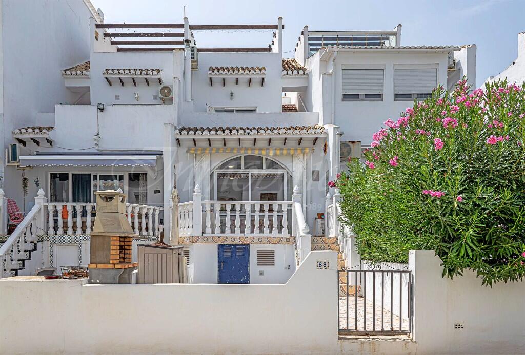 Dúplex de 2 dormitorios en Ciudad Quesada, Spain No. 225650