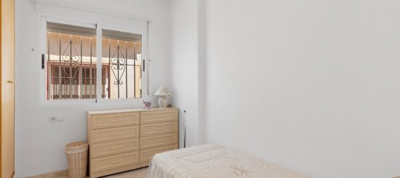 Adosado de 2 dormitorios en Torrevieja, Spain No. 186444 21