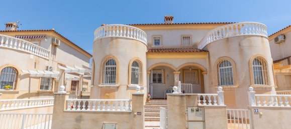 Adosado de 2 dormitorios en Torrevieja, Spain No. 186444 2