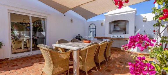 4 bedrooms Villa in Luz, Portugal No. 13859 6
