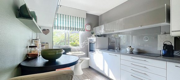 2 chambres Appartement à Saint-Cyr-sur-Loire, France No. 256178 3