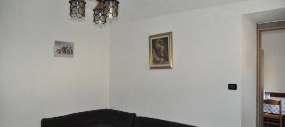 3 bedrooms Villa in Val della Torre, Italy No. 7972 8