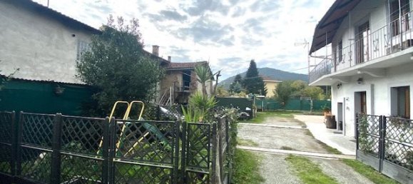 3 bedrooms Villa in Val della Torre, Italy No. 7972 32