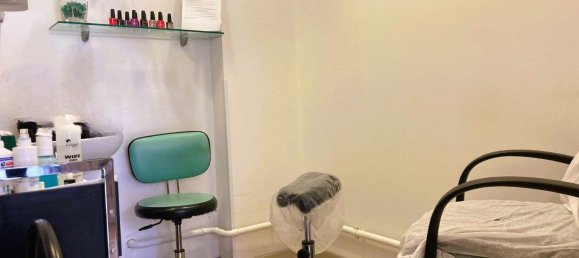 Gewerbliche Immobilie in Varese, Italy 70m², Nr. 71621 7