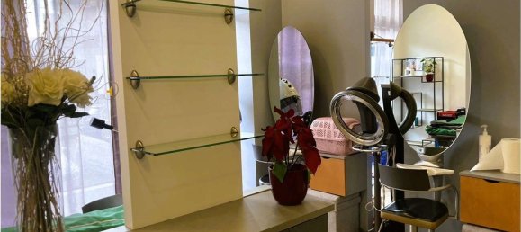 Gewerbliche Immobilie in Varese, Italy 70m², Nr. 71621 2