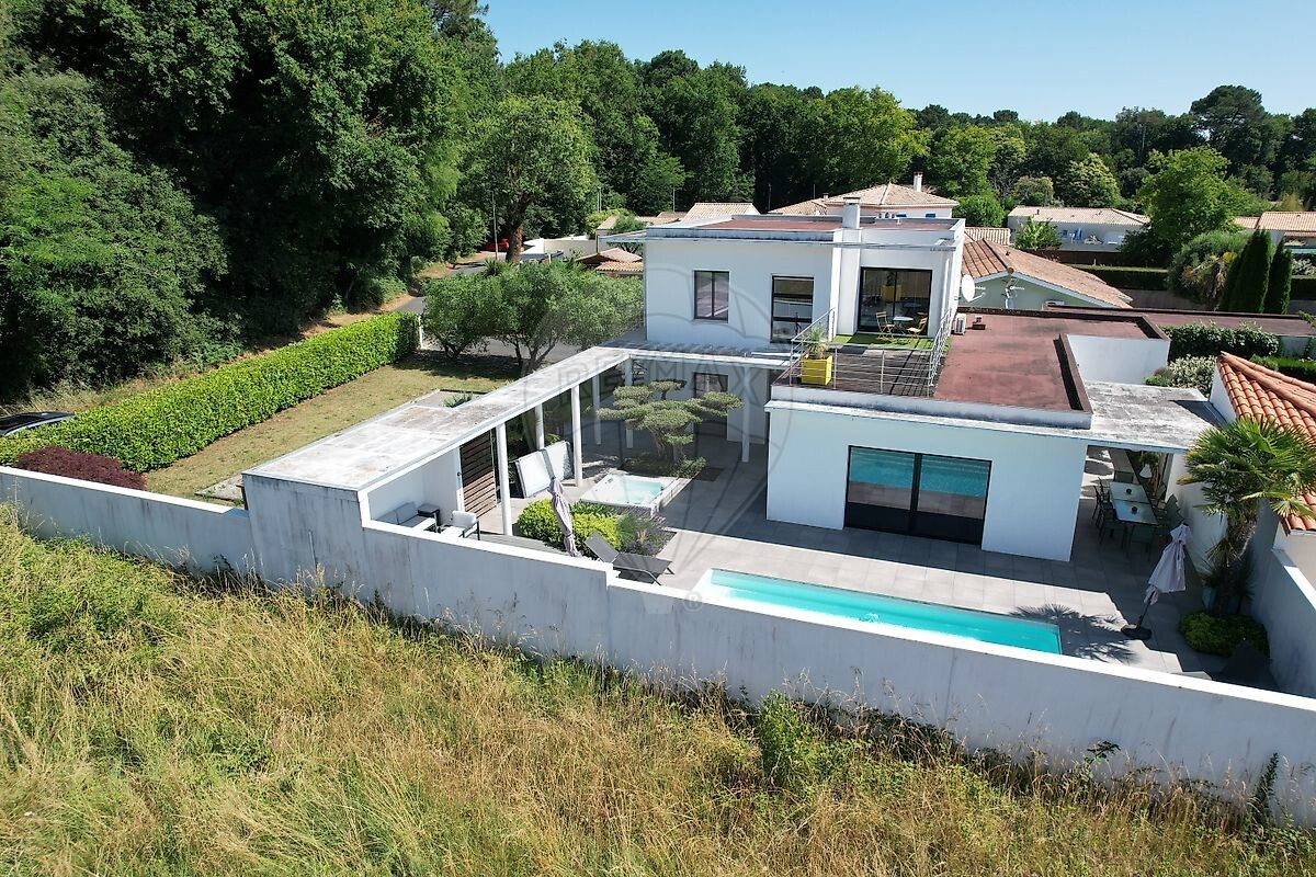 4 bedrooms Villa in Saint-Palais-sur-Mer, France No. 347651