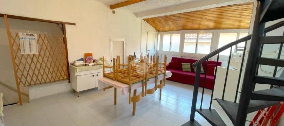 2 bedrooms House in Sanremo, Italy No. 225381 2