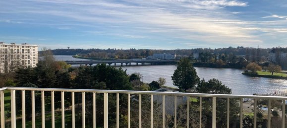 Apartamento de 3 dormitorios en Tours, France No. 93530 2