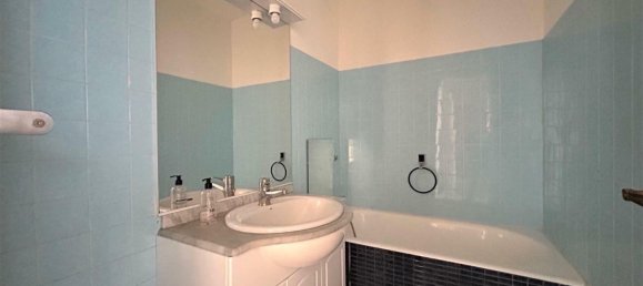 Apartamento de 3 dormitorios en Tours, France No. 93530 6