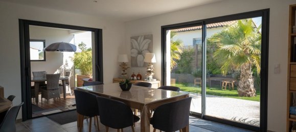 4 bedrooms House in Gisors, France No. 360221 2