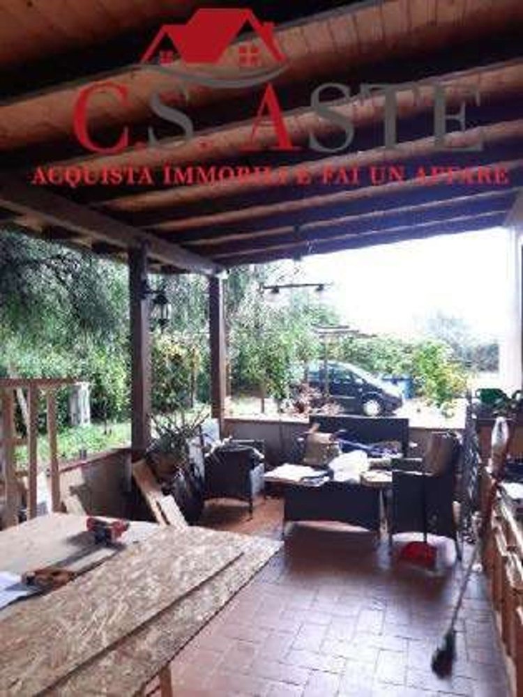 Edificio en Cisterna di Latina, Italy 353 m² No. 307564