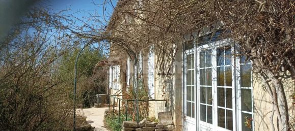 2 Schlafzimmer Stadthaus in Creancey, France, Nr. 49377 2