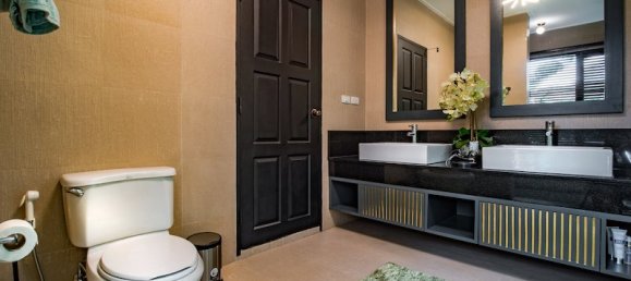 2 chambres house à vendre à Nai Harn Beach, Phuket, Southern Thailand, Thailand № 78991 24