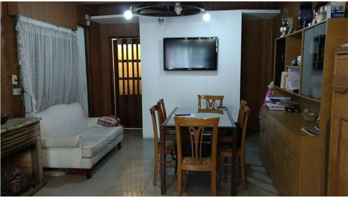 3 bedrooms House in Buenos Aires, Argentina No. 70931