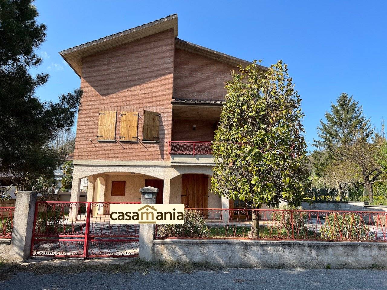 6 bedrooms Villa in Pergola, Italy No. 292822