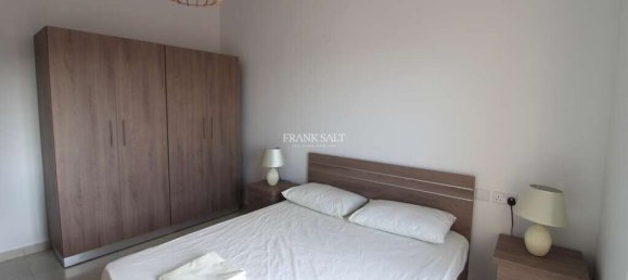 2 غرف نوم بانتهاوس في Tarxien, Malta رقم 6341 6