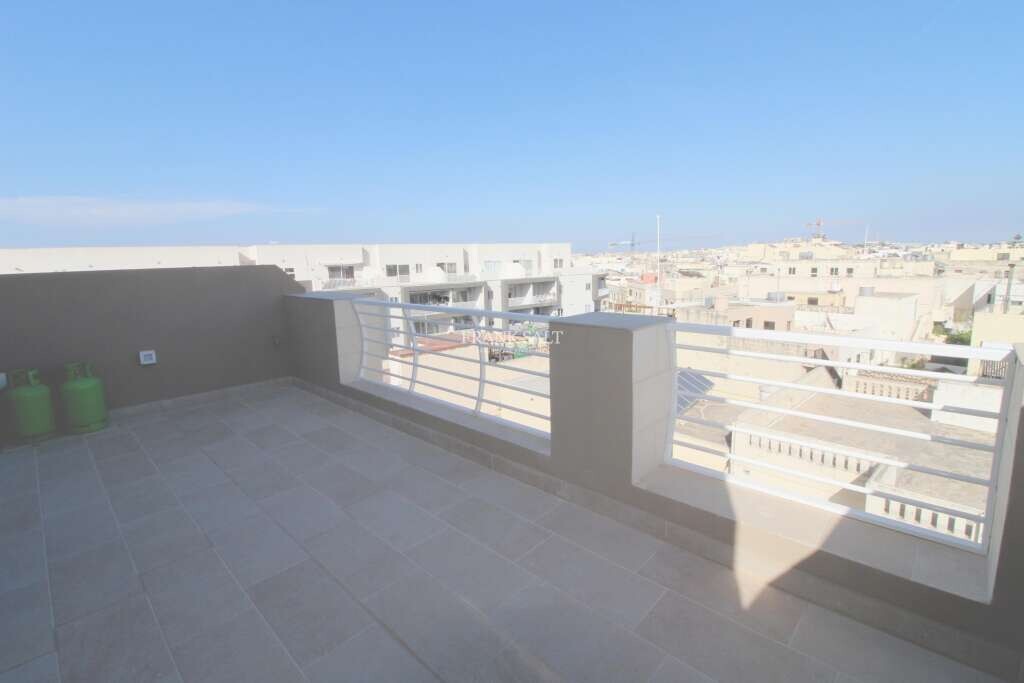 2 غرف نوم بانتهاوس في Tarxien, Malta رقم 6341