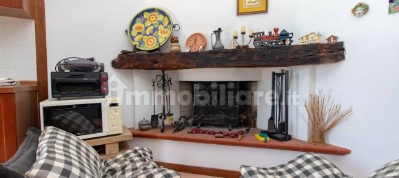 3 Schlafzimmer Haus in Alviano, Italy, Nr. 207380 7