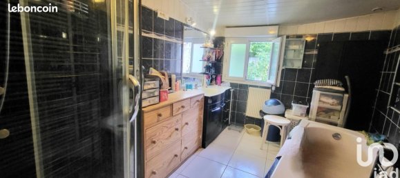 3 bedrooms House in Tourcoing, France No. 332925 7